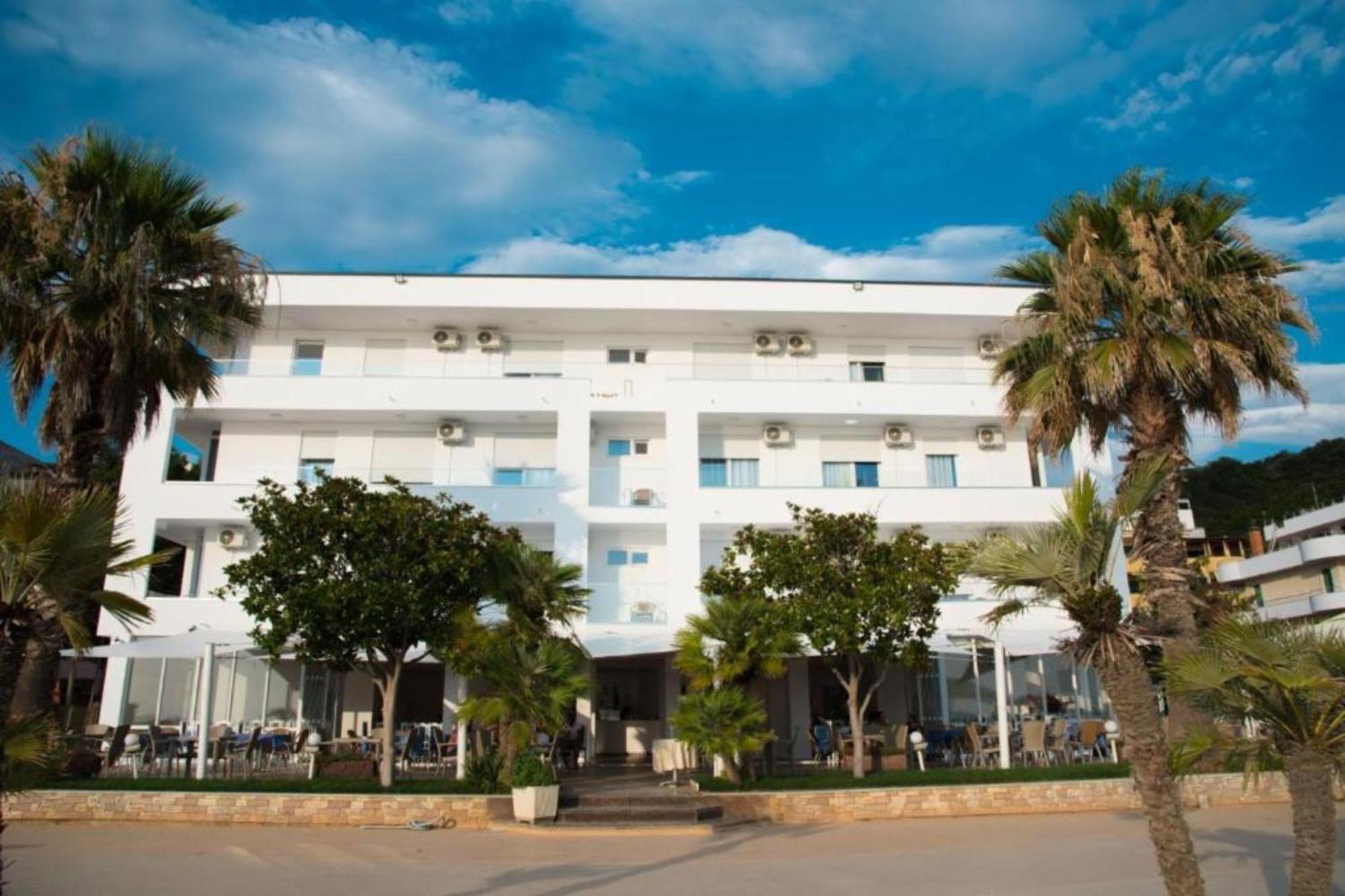 Hotel Besani Durrës Esterno foto