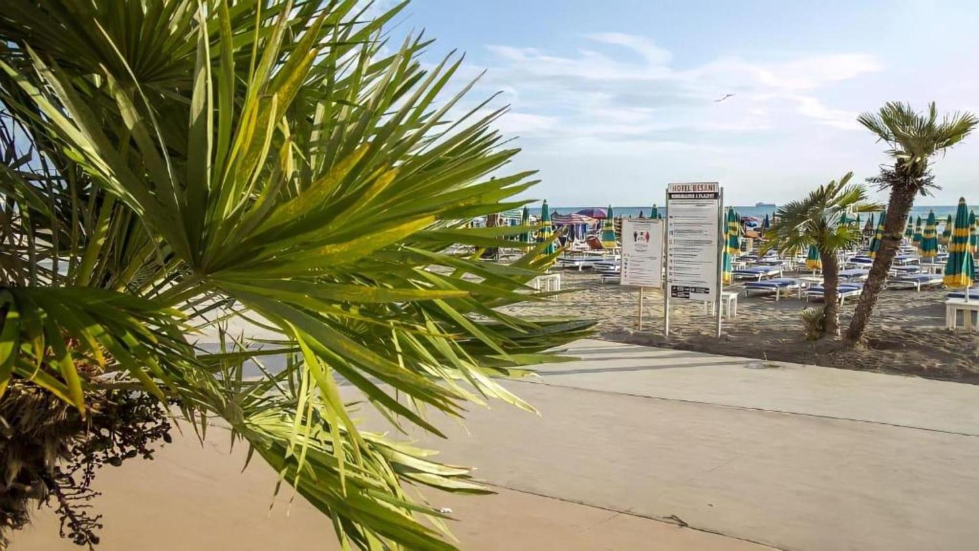 Hotel Besani Durrës Esterno foto