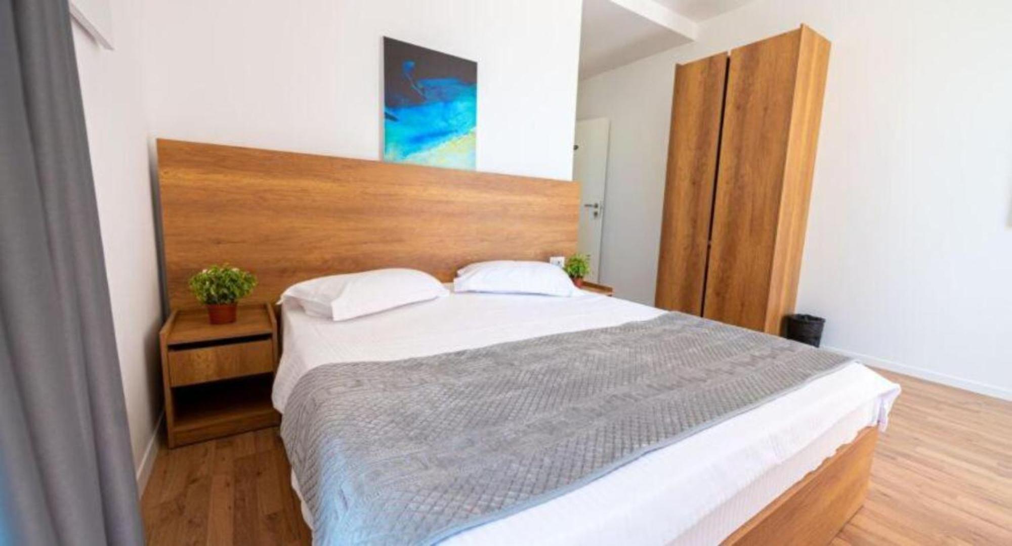 Hotel Besani Durrës Esterno foto
