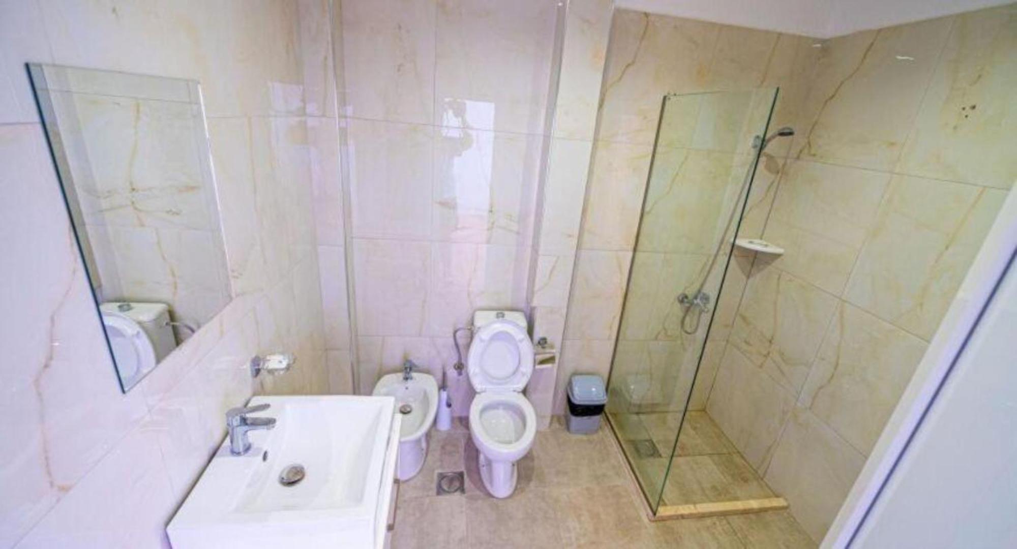 Hotel Besani Durrës Esterno foto